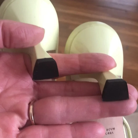 Dear Frances Apple Fan Sandal - Picture 10 of 14